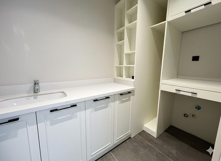 Image No.24-4 Bed House/Villa for sale