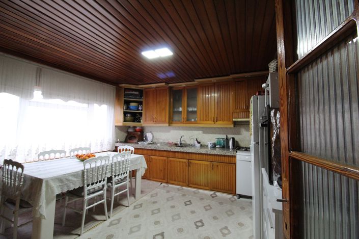 Image No.22-8 Bed Commercial for sale