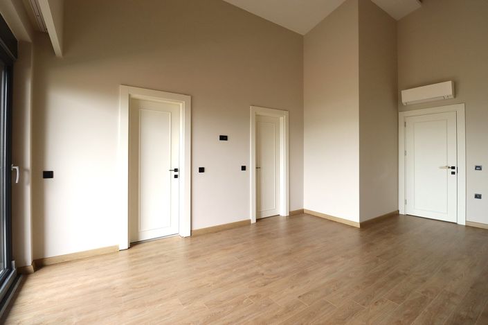 Image No.20-4 Bed House/Villa for sale