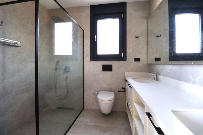 Image No.26-4 Bed House/Villa for sale