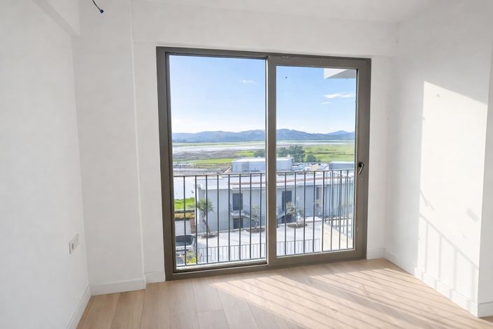 Image No.15-2 Bed Apartment for sale