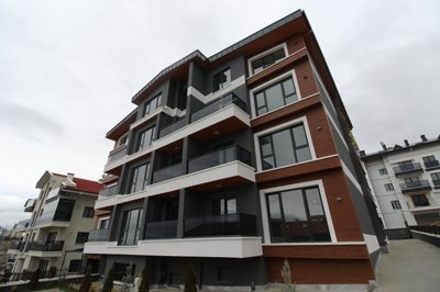 Exterior 3