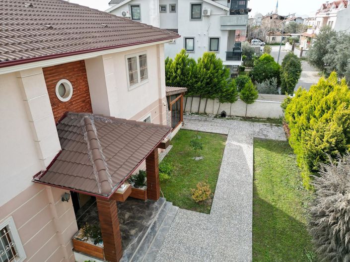 Image No.3-5 Bed House/Villa for sale