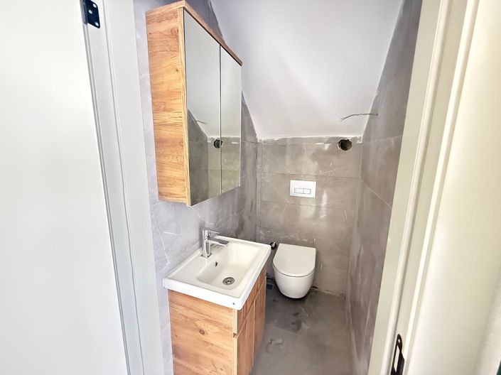 Image No.12-2 Bed Apartment for sale