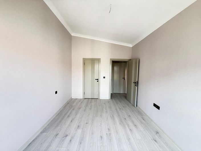 Image No.11-3 Bed Apartment for sale