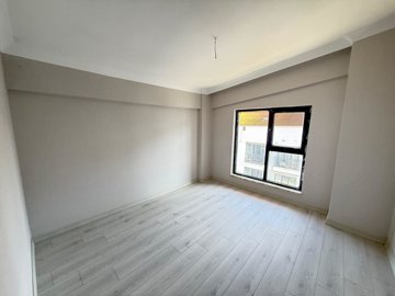 Interior 6