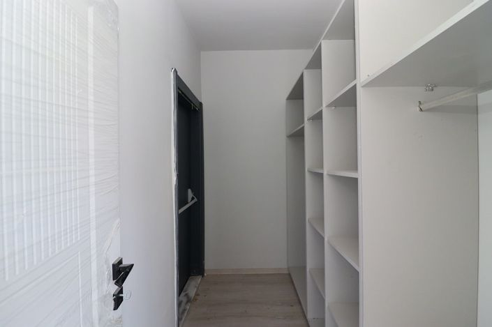 Image No.28-2 Bed Apartment for sale