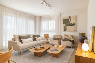 Interior 4