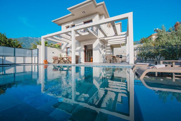 Image No.2-Maison / Villa de 4 chambres à vendre à Ölüdeniz