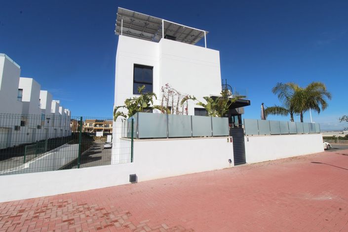 Image No.11-3 Bed House/Villa for sale