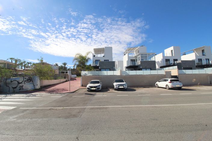 Image No.12-3 Bed House/Villa for sale