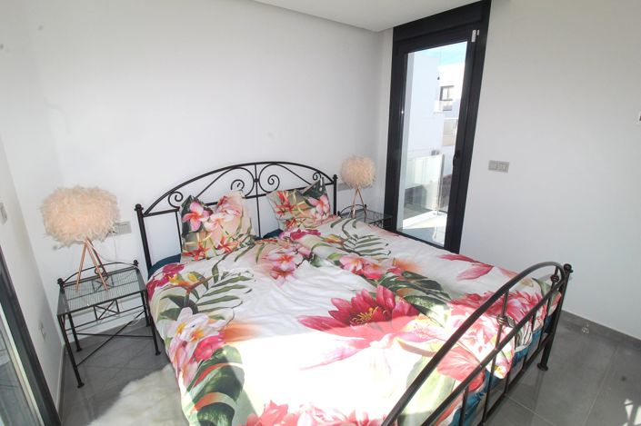 Image No.24-3 Bed House/Villa for sale