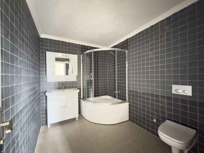 Image No.13-4 Bed Apartment for sale