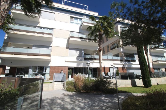 Image No.3-3 Bed Apartment for sale