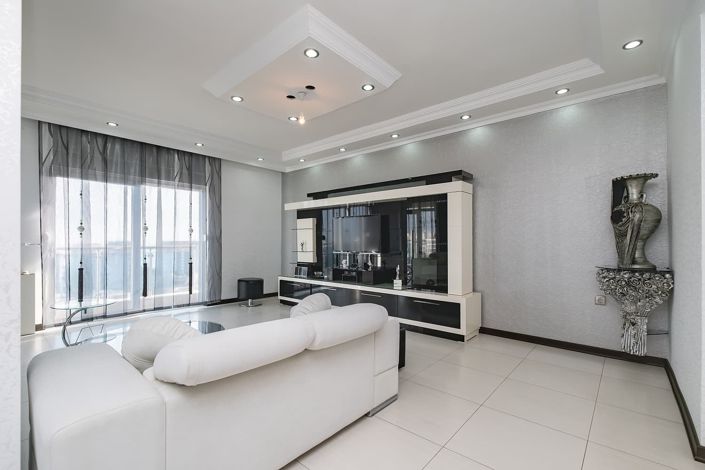 Image No.18-5 Bed Apartment for sale