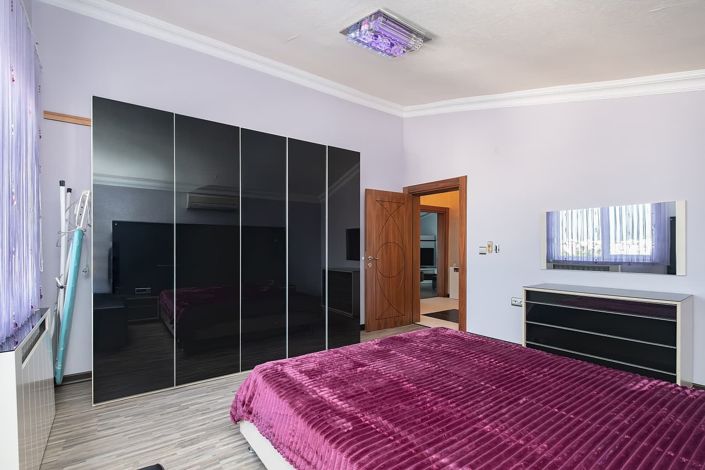 Image No.29-5 Bed Apartment for sale