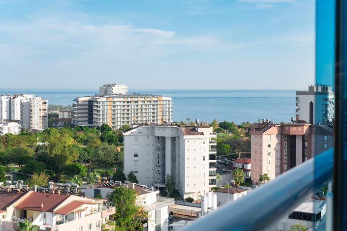 Image No.44-5 Bed Apartment for sale