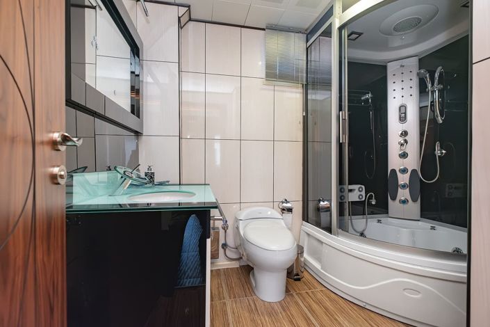 Image No.48-5 Bed Apartment for sale