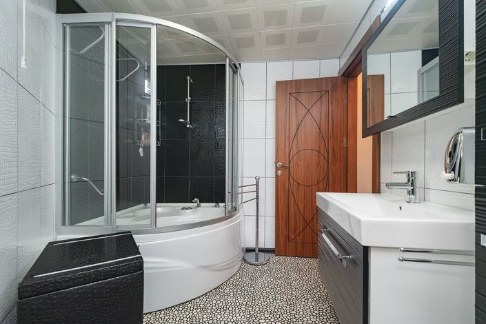 Image No.50-5 Bed Apartment for sale