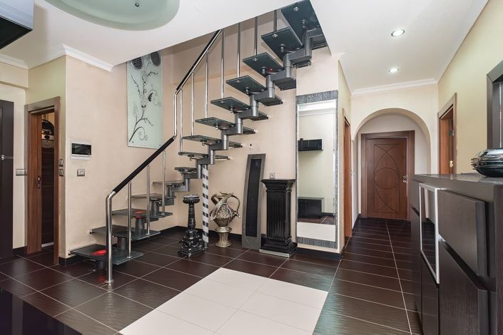 Image No.52-5 Bed Apartment for sale