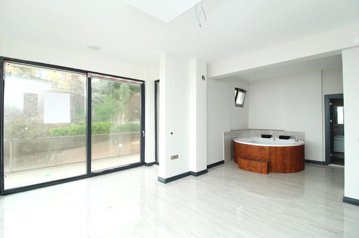 Image No.21-4 Bed House/Villa for sale