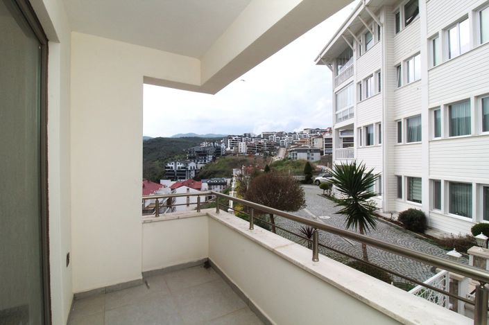 Image No.37-5 Bed Apartment for sale