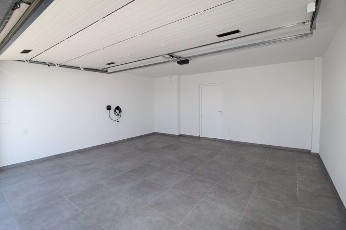 Image No.9-5 Bed House/Villa for sale