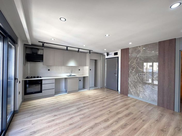 Image No.8-2 Bed Apartment for sale