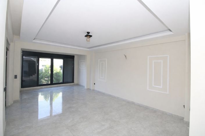 Image No.19-4 Bed House/Villa for sale