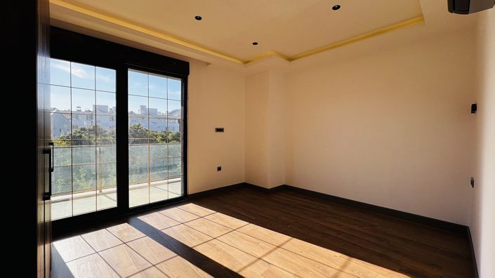 Image No.19-6 Bed House/Villa for sale