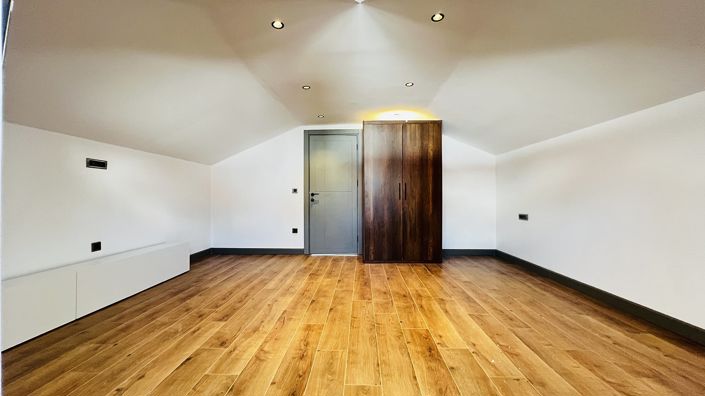 Image No.22-6 Bed House/Villa for sale