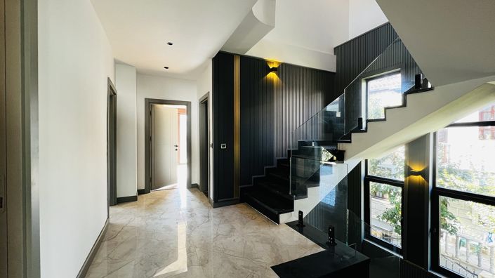 Image No.32-6 Bed House/Villa for sale