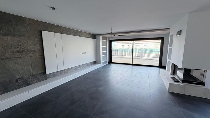 Image No.7-6 Bed House/Villa for sale