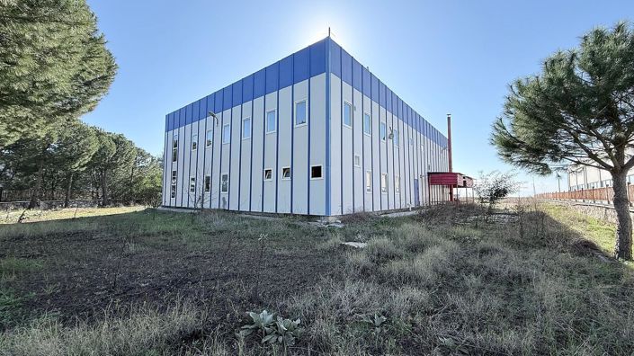 Image No.2-15 Bed Commercial for sale