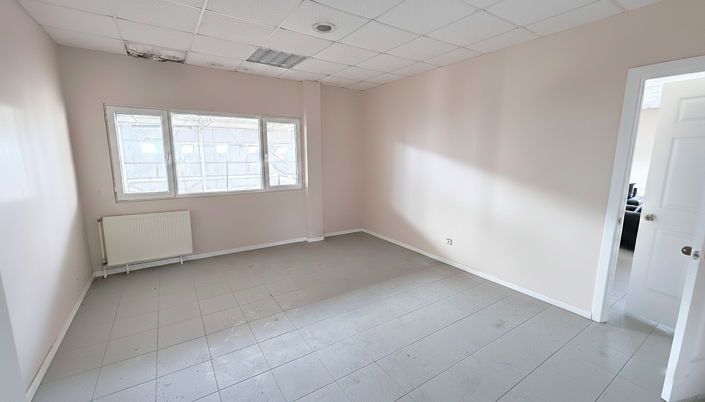 Image No.26-15 Bed Commercial for sale