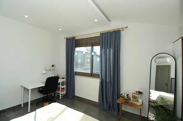 Image No.17-4 Bed Apartment for sale