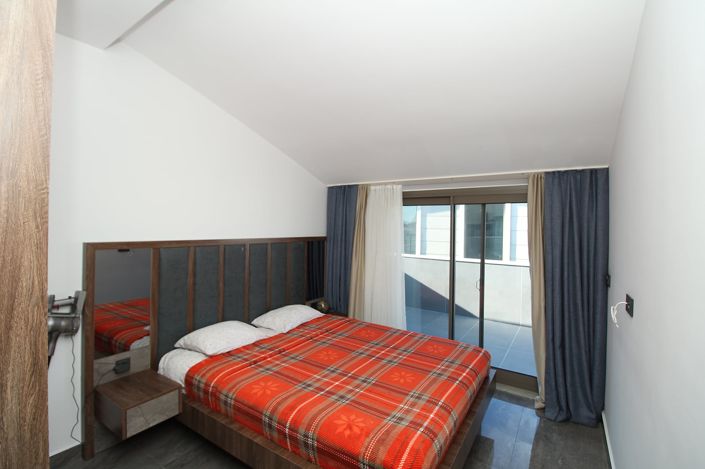 Image No.21-4 Bed Apartment for sale