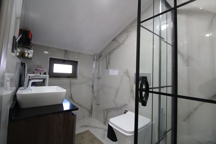 Image No.29-4 Bed Apartment for sale