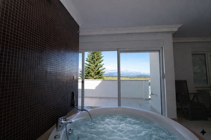 Image No.17-4 Bed House/Villa for sale