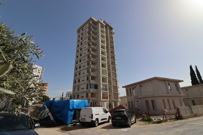 Image No.30-3 Bed Apartment for sale