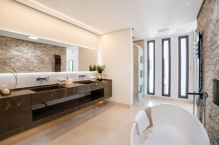 Image No.30-6 Bed House/Villa for sale