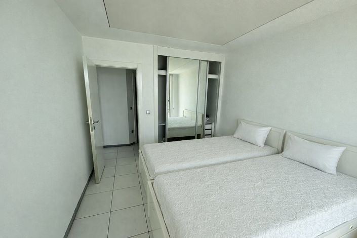 Image No.20-2 Bed Apartment for sale