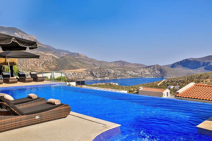 Image No.2-Maison / Villa de 4 chambres à vendre à Kalkan