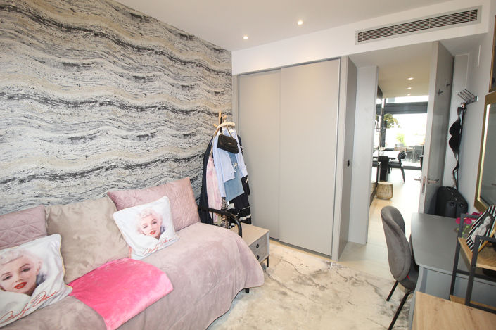 Image No.18-3 Bed Apartment for sale