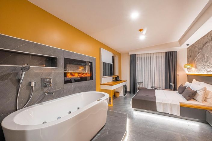 Image No.21-Commercial de 30 chambres à vendre à Alacati