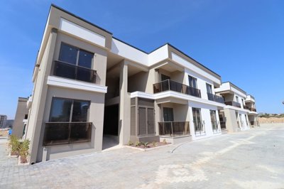 Exterior 8