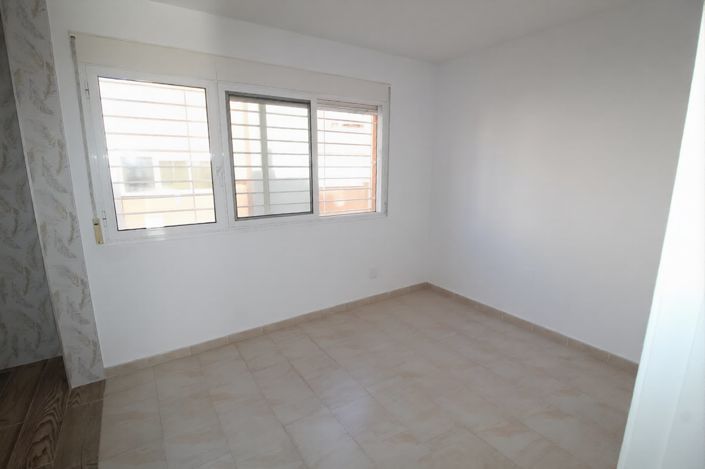 Image No.20-2 Bed House/Villa for sale