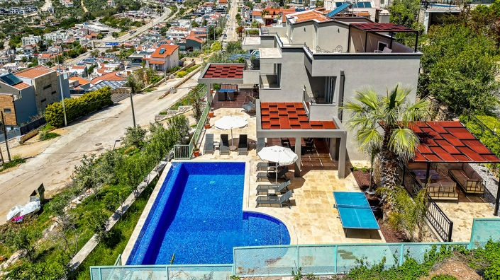 Image No.2-4 Bed House/Villa for sale