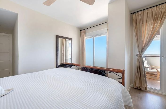 Image No.17-4 Bed Apartment for sale