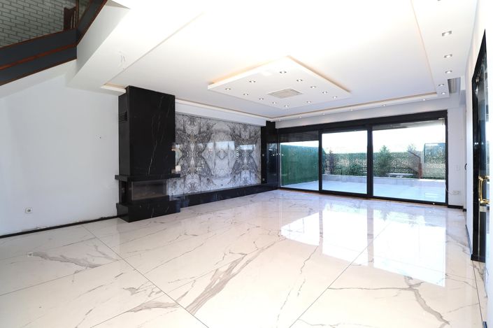 Image No.16-5 Bed House/Villa for sale